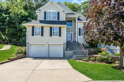 22 Vantage Court, Port Jefferson, NY 11777 - Photo 1
