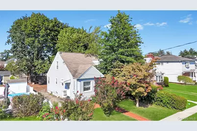 252 Lexington Avenue, West Hempstead, NY 11552 - Photo 1