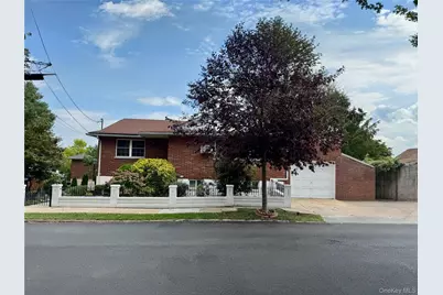 396 King Avenue, Bronx, NY 10464 - Photo 1