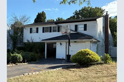 12 Crabapple Lane, Commack, NY 11725 - Photo 1