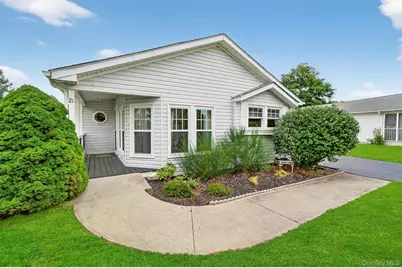 21 Vista Lane, Poughkeepsie, NY 12603 - Photo 1