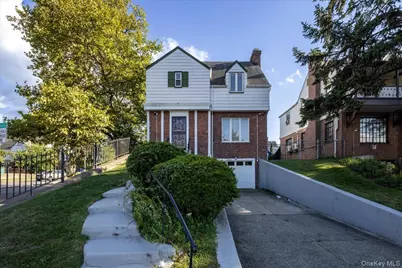 141-32 Grand Central Parkway, Briarwood, NY 11435 - Photo 1