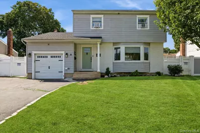 14 Osceola Avenue, Deer Park, NY 11729 - Photo 1