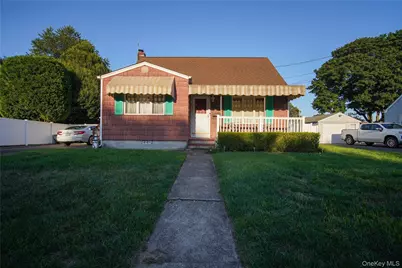 1743 Asharoken Boulevard, Bay Shore, NY 11706 - Photo 1