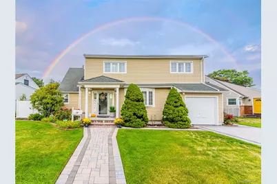 29 Underhill Avenue, Syosset, NY 11791 - Photo 1