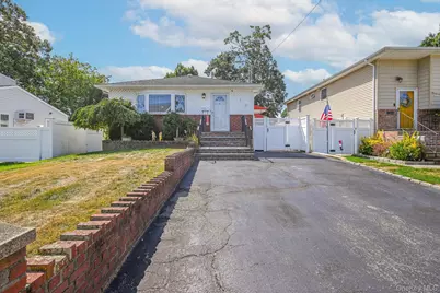 126 Commonwealth Avenue, Massapequa, NY 11758 - Photo 1