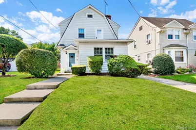 62 Dover Lane, Yonkers, NY 10710 - Photo 1