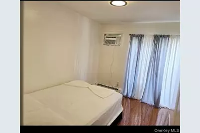 142-12 Hook Creek Boulevard, Rosedale, NY 11422 - Photo 7