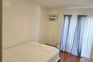 142-12 Hook Creek Blvd, Rosedale, NY 11422 - Photo 7