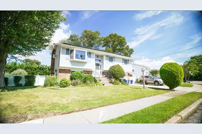 6 Waltie Court, West Babylon, NY 11704 - Photo 1