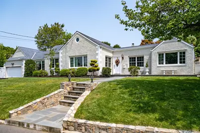982 Split  Rock Road, Pelham, NY 10803 - Photo 1