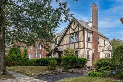 117 E Cedar Street, Mount Vernon, NY 10552 - Photo 1