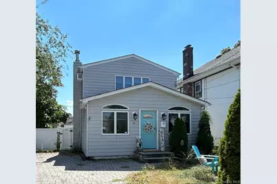 6 Charles Place, Bayville, NY 11709 - Photo 1