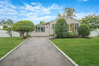 1224 Fairbanks Avenue, Bay Shore, NY 11706 - Photo 1