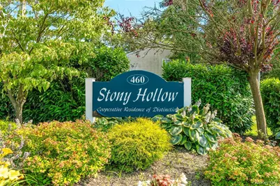 460 Old Town Road #24E, Port Jefferson Station, NY 11776 - Photo 1