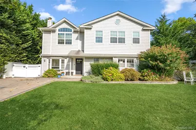 411 Center Bay Drive, West Islip, NY 11795 - Photo 1