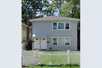 7 Seabury Street, Hempstead, NY 11550 - Photo 1