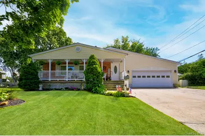 4 E Hill Drive, Smithtown, NY 11787 - Photo 1