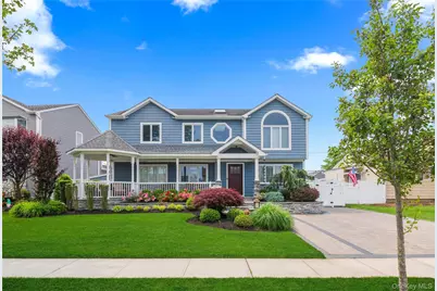 3556 Centerview Avenue, Wantagh, NY 11793 - Photo 1