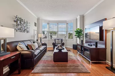 300 Mamaroneck #715, White Plains, NY 10605 - Photo 1