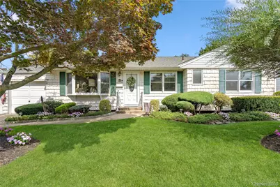 5 Shubert Lane, Bethpage, NY 11714 - Photo 1