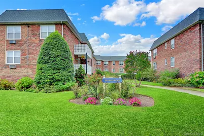 20 Daley Place #104, Lynbrook, NY 11563 - Photo 1
