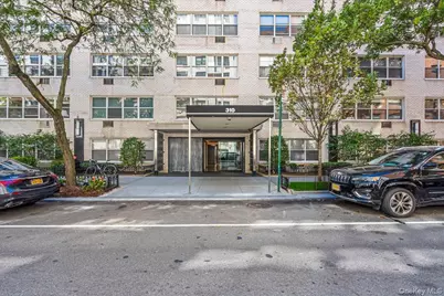 310 E 70th Street #1M, New York, NY 10021 - Photo 1