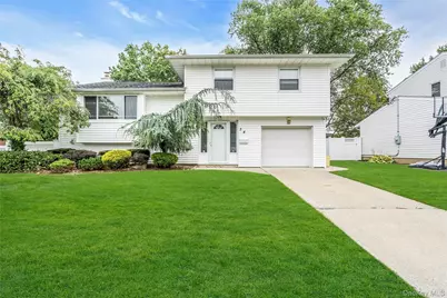 34 Julliard Drive, Plainview, NY 11803 - Photo 1