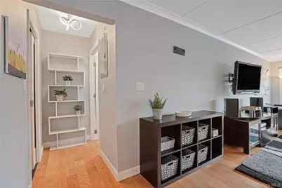 500 High Point Drive #309, Hartsdale, NY 10530 - Photo 7