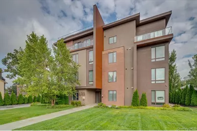 422 E Boston Post Road #304, Mamaroneck, NY 10543 - Photo 1