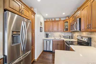 166-40 Powells Cove Boulevard #9B, Whitestone, NY 11357 - Photo 1