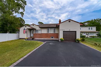 79 Woodrow Parkway, Babylon, NY 11702 - Photo 1