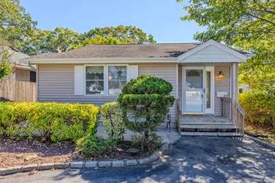 84 Broadway, Ronkonkoma, NY 11779 - Photo 1