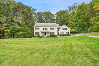 19 Ledgewood Lane, South Salem, NY 10590 - Photo 1