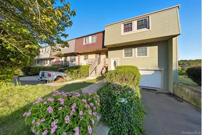 33 Red Barn Lane, Middletown, NY 10940 - Photo 1