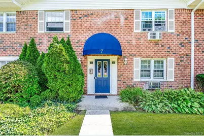 460 Old Town Rd #7G, Port Jefferson Station, NY 11776 - Photo 1