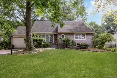 34 Midland Road, Roslyn Heights, NY 11577 - Photo 1