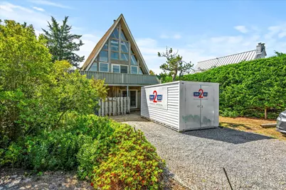 1926 Montauk Highway, Amagansett, NY 11930 - Photo 1