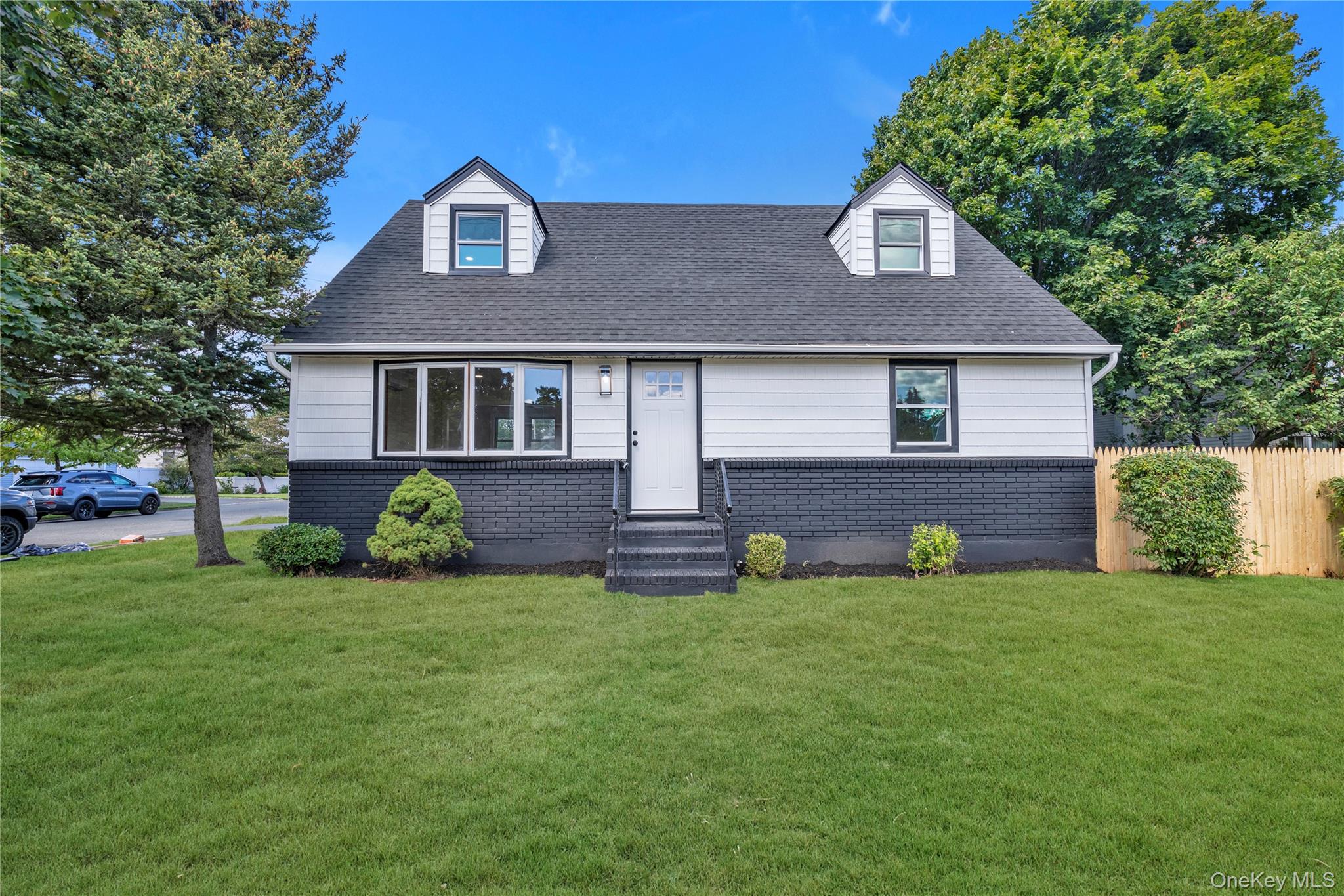 420 Pulaski Rd, East Northport, NY 11731 - MLS 915137 - Coldwell Banker