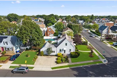 186 Green Street, Valley Stream, NY 11580 - Photo 1