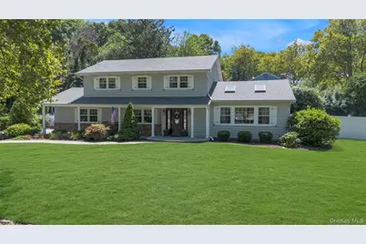 21 Drake Place, Northport, NY 11768 - Photo 1