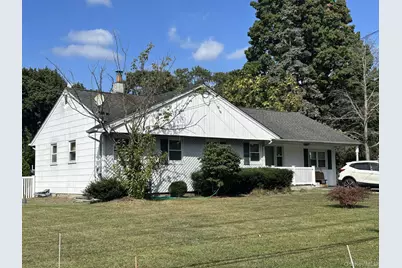 189 Vanderbilt Avenue, Brentwood, NY 11717 - Photo 1
