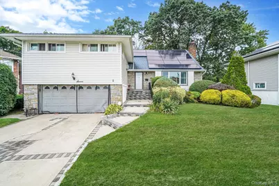 7 Wilbur Lane, Roosevelt, NY 11575 - Photo 1