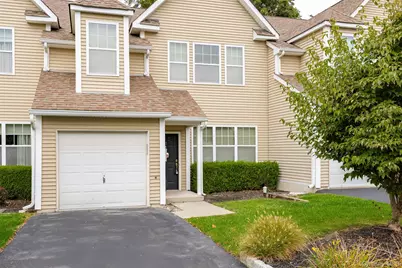 32 Halley Court, Poughkeepsie, NY 12601 - Photo 1