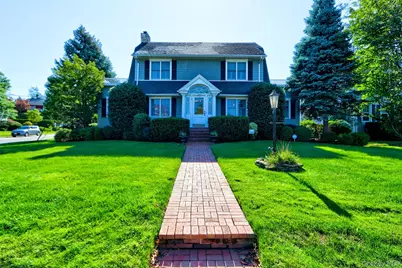 169 Hempstead Avenue, Rockville Centre, NY 11570 - Photo 1