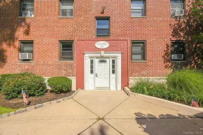 5 Adelaide Street #B1 D2, Floral Park, NY 11001 - Photo 1