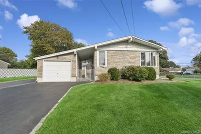 3 Potomac Lane, Sayville, NY 11782 - Photo 1