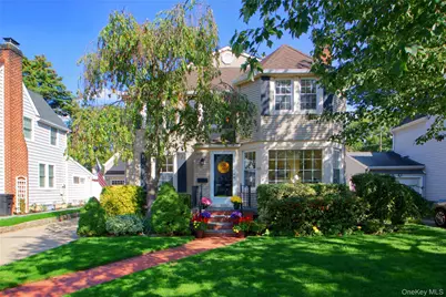 110 Fernwood Terrace, Garden City, NY 11530 - Photo 1