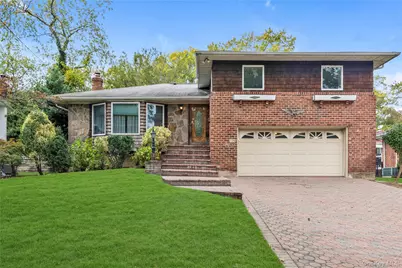 129 Gilmar Lane, Roslyn Heights, NY 11577 - Photo 1