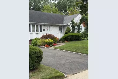 2960 Morgan Drive, Wantagh, NY 11793 - Photo 1